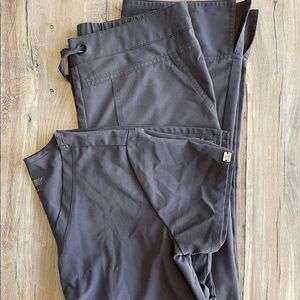 Grey's Anatomy Signature Scrub Set Grey